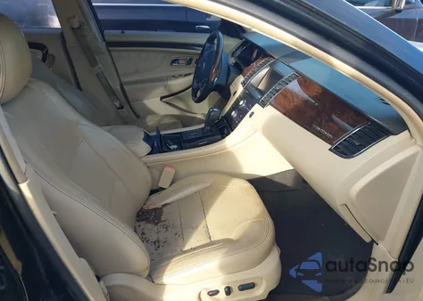 2014 Ford Taurus Limited z USA, uszkodzony, nr VIN 1FAHP2F89EG101551